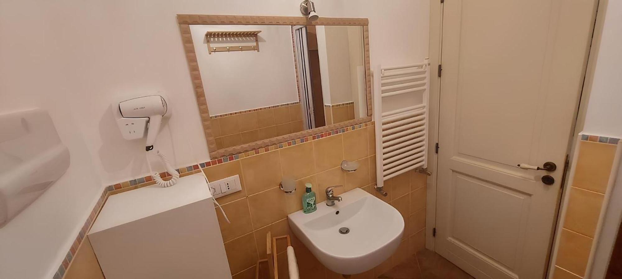Apartment Casetta Di Ale Al Capo *